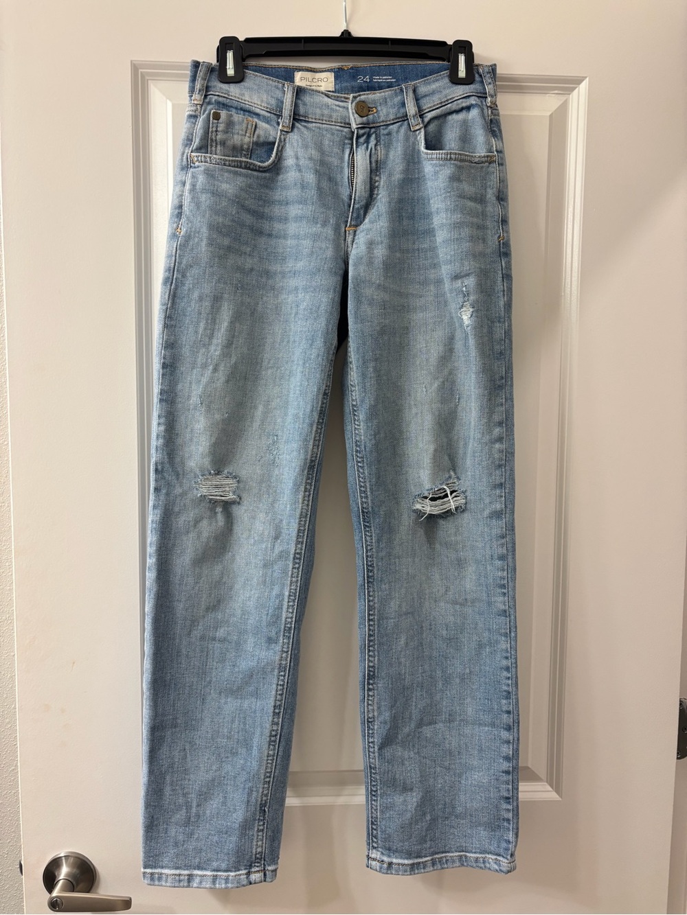 Pilcro High Rise Distressed Straight Leg Jeans Size 24